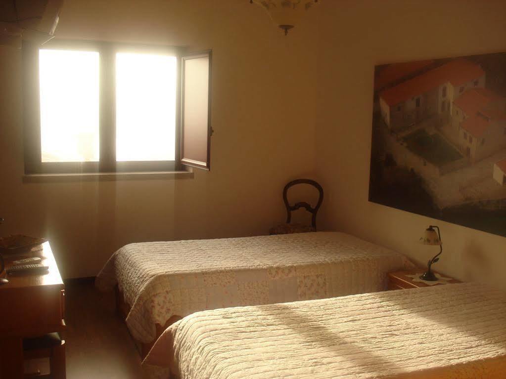 Solar Dos Almeidas - Turismo De Habitacao Bed & Breakfast Trancoso Eksteriør bilde